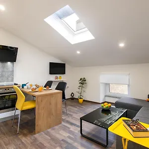  Appartamento Hana - Attic In Center