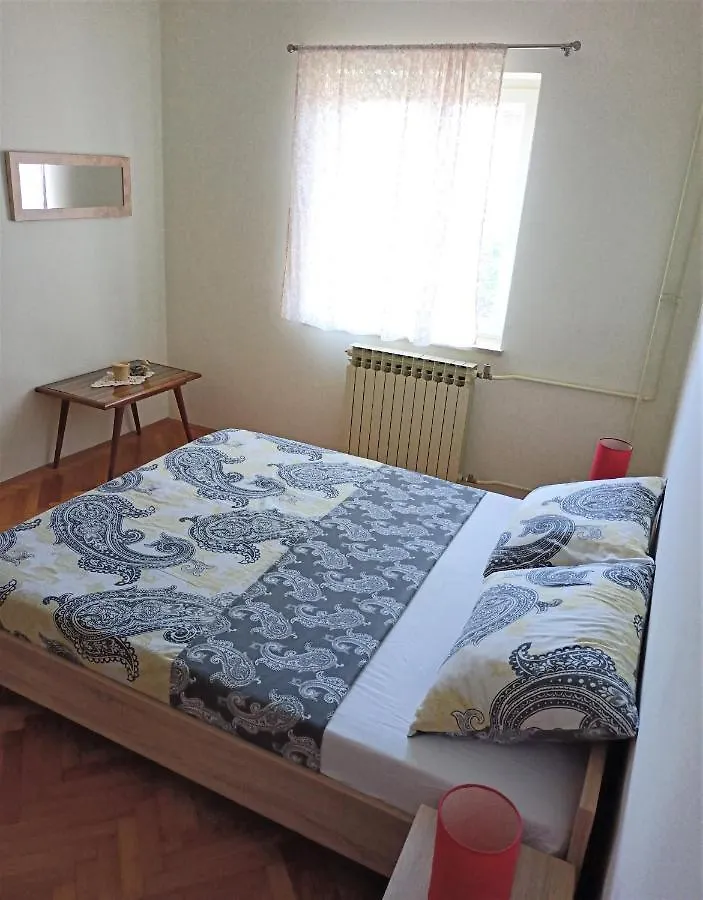 Cozy Apartment In The City Center Pula Croatia